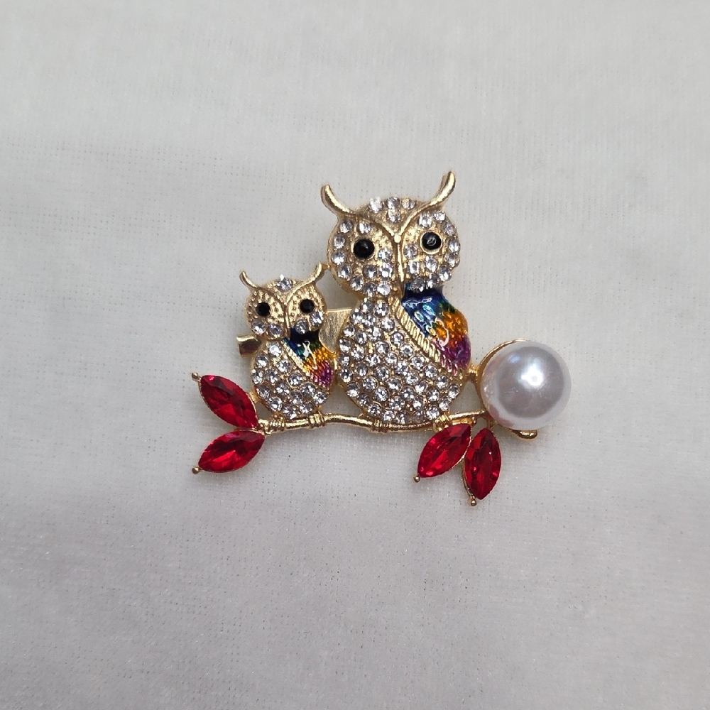 Women's 2 Owls Red Crystal Brooch Retro Style Pin Pearl Rhinestones Sparkling